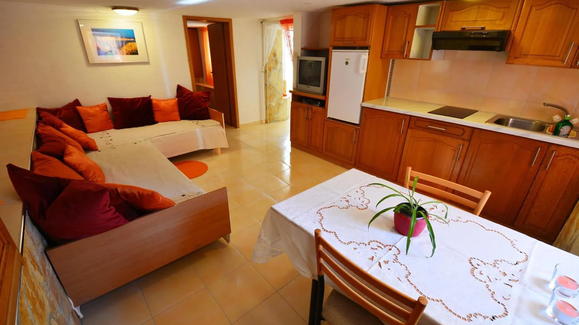 Ferienwohnung Mit Terrasse Und Grill Trogir 0*,